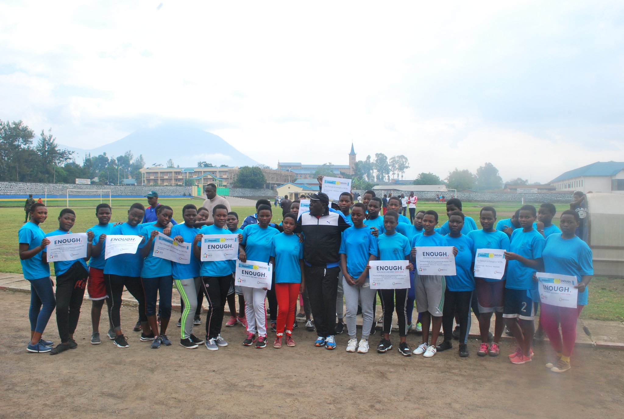 Rwanda NCD Alliance had the governor of Rwanda North join youth and PLWNCDs during Car Free Day to promote health during 2019 Week for Action on NCDs