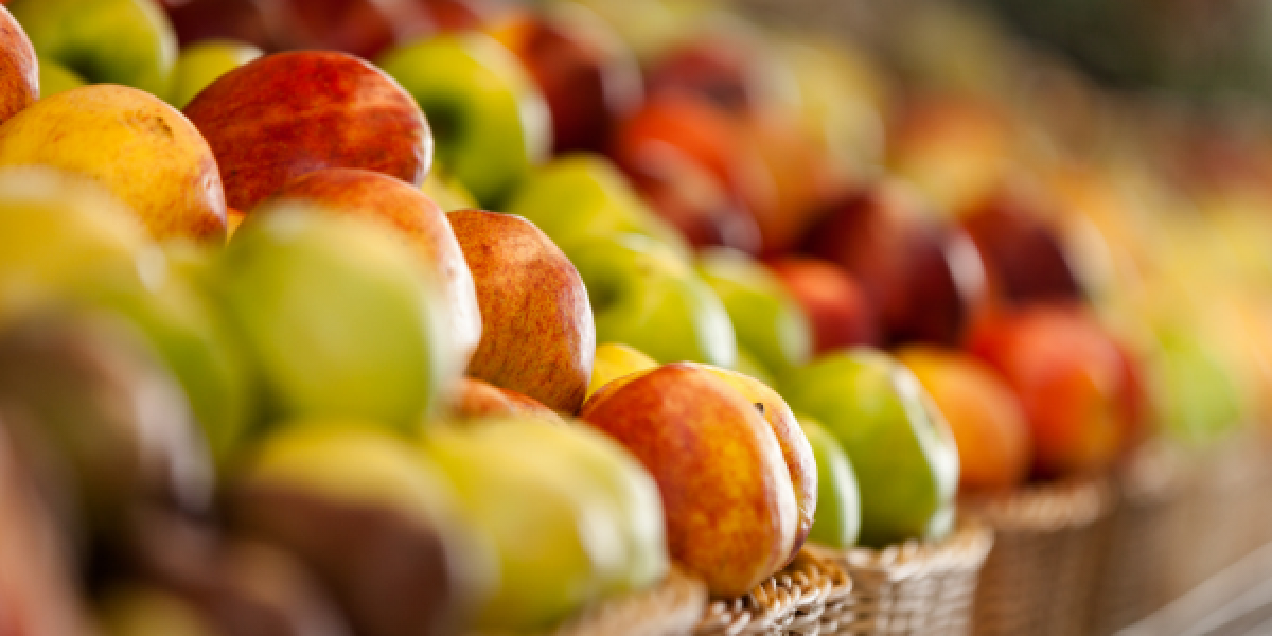 Apples/nutrition.Image by Shutterstock