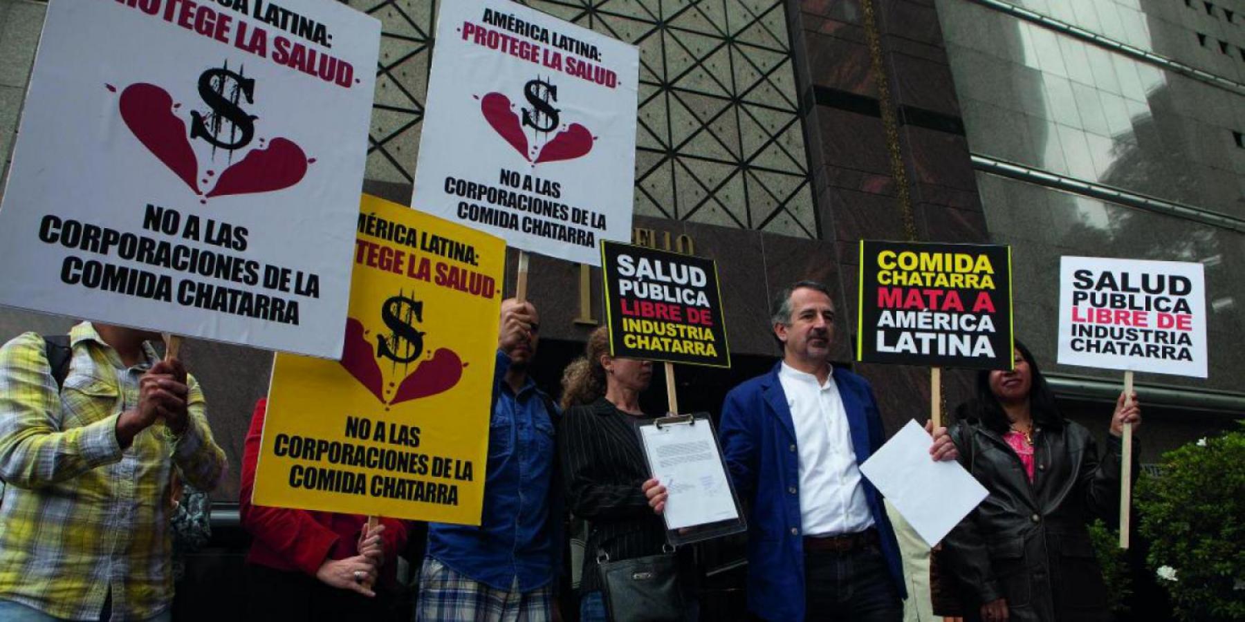 Public health advocates speak out against ultra-processed food industry in Mexico.