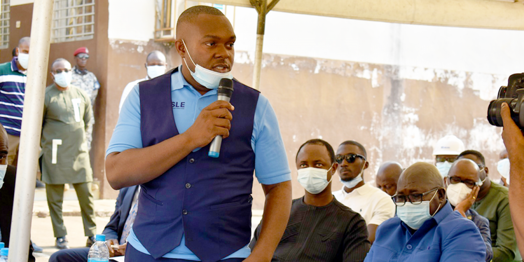 Jothan Johnson, delivering a speech at the opening of the Stroke Ward Sierra Leone