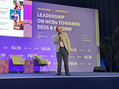 Jaime Barba, libe-experience advocate wit COPD, speaking at the NCDA Global Forum 2025 in Kigali, Rwanda