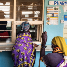 Patients at the Pharmacy of Kakuma Mission Hospital, Kenya, 2018. © WHO / Sebastian Liste