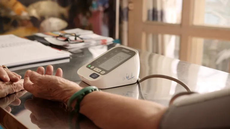 Community checkpoints for healthy hearts