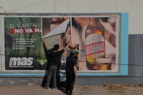 Alcohol advertising being replaced with electoral propaganda in Argentina 