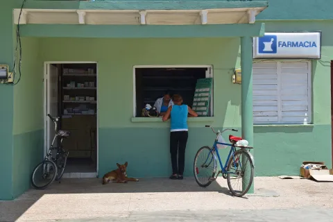 Pharmacy in Cuba 