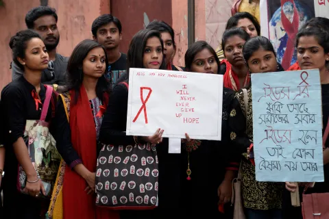 Protests to mark World AIDS Day in India 