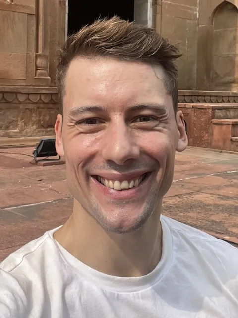 Dan Hunt portrait 