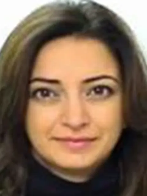 Ceren Ozer photo