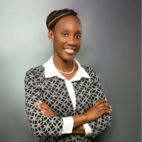 Jahnel Nisbett headshot 