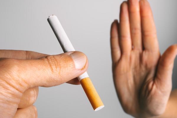 Le tabagisme recule dans le monde entier malgré l'ingérence croissante de l'industrie du tabac